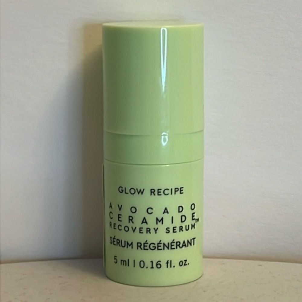 $10🌟 Glow Recipe Avocado Ceramide Recovery Serum